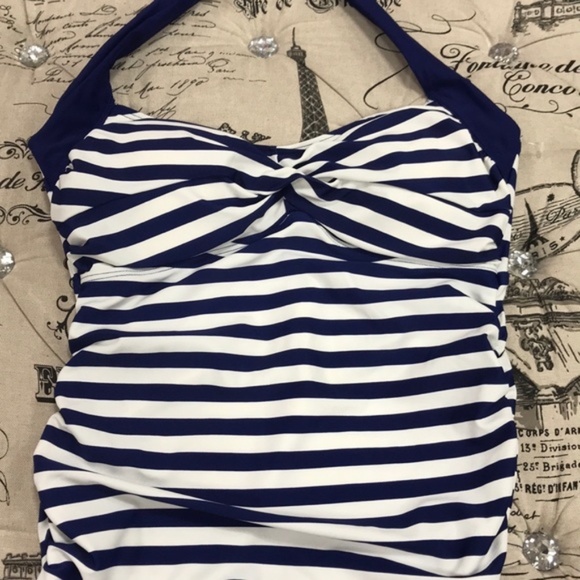 KIMI AND KAI Shae One-Piece Maternity Swimsuit - Picture 3 of 8